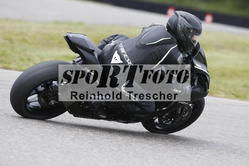 /Archiv-2024/13 22.04.2024 Plüss Moto Sport ADR/Freies Fahren/925